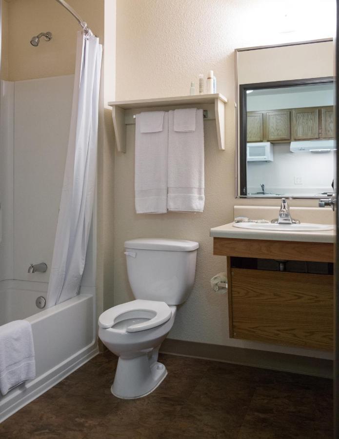 Woodspring Suites カウンシルブラフス エクステリア 写真
